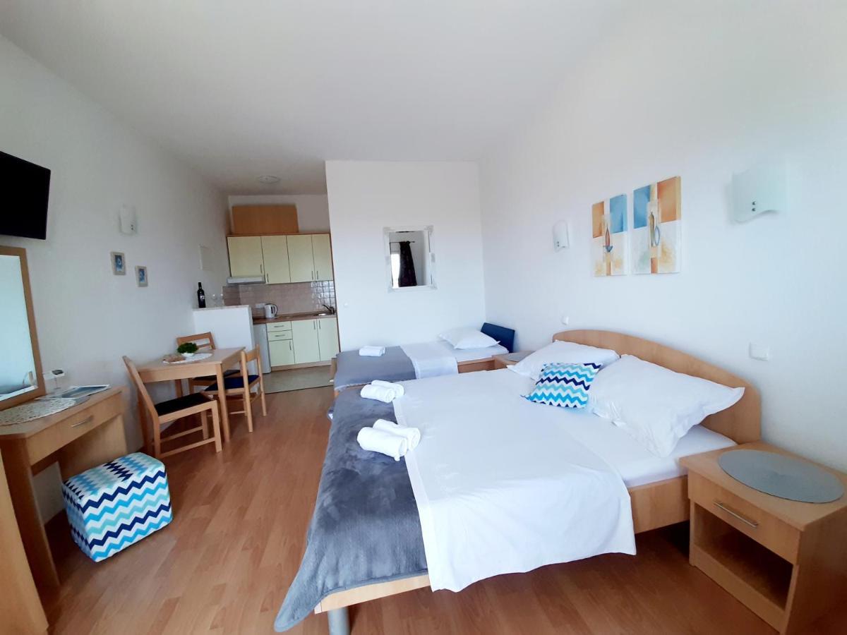 Apartments Akmadzic Makarska Buitenkant foto