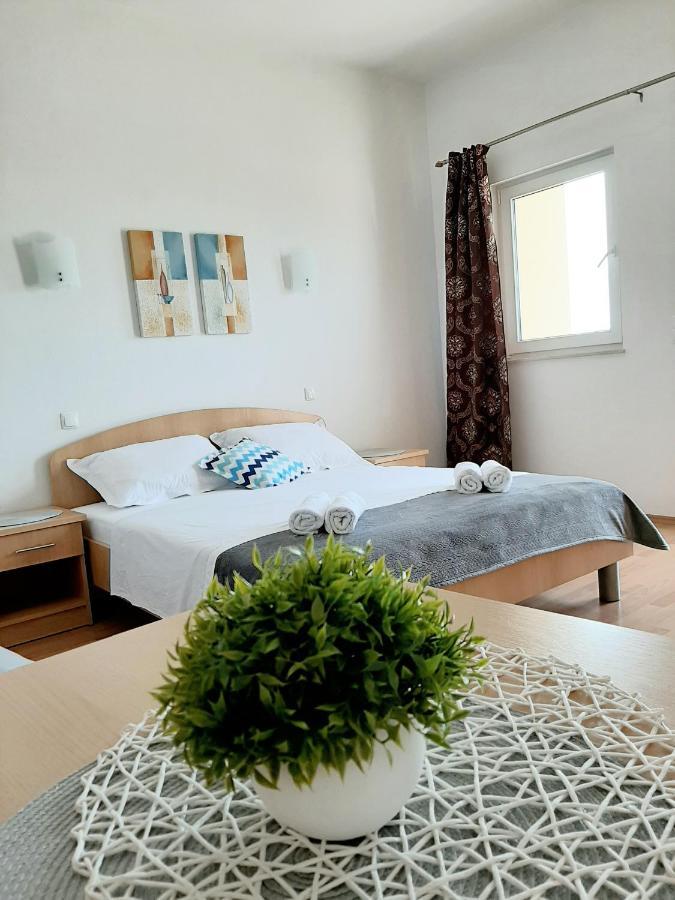 Apartments Akmadzic Makarska Buitenkant foto
