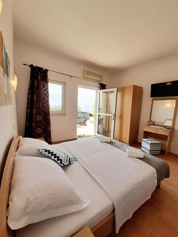 Apartments Akmadzic Makarska Buitenkant foto