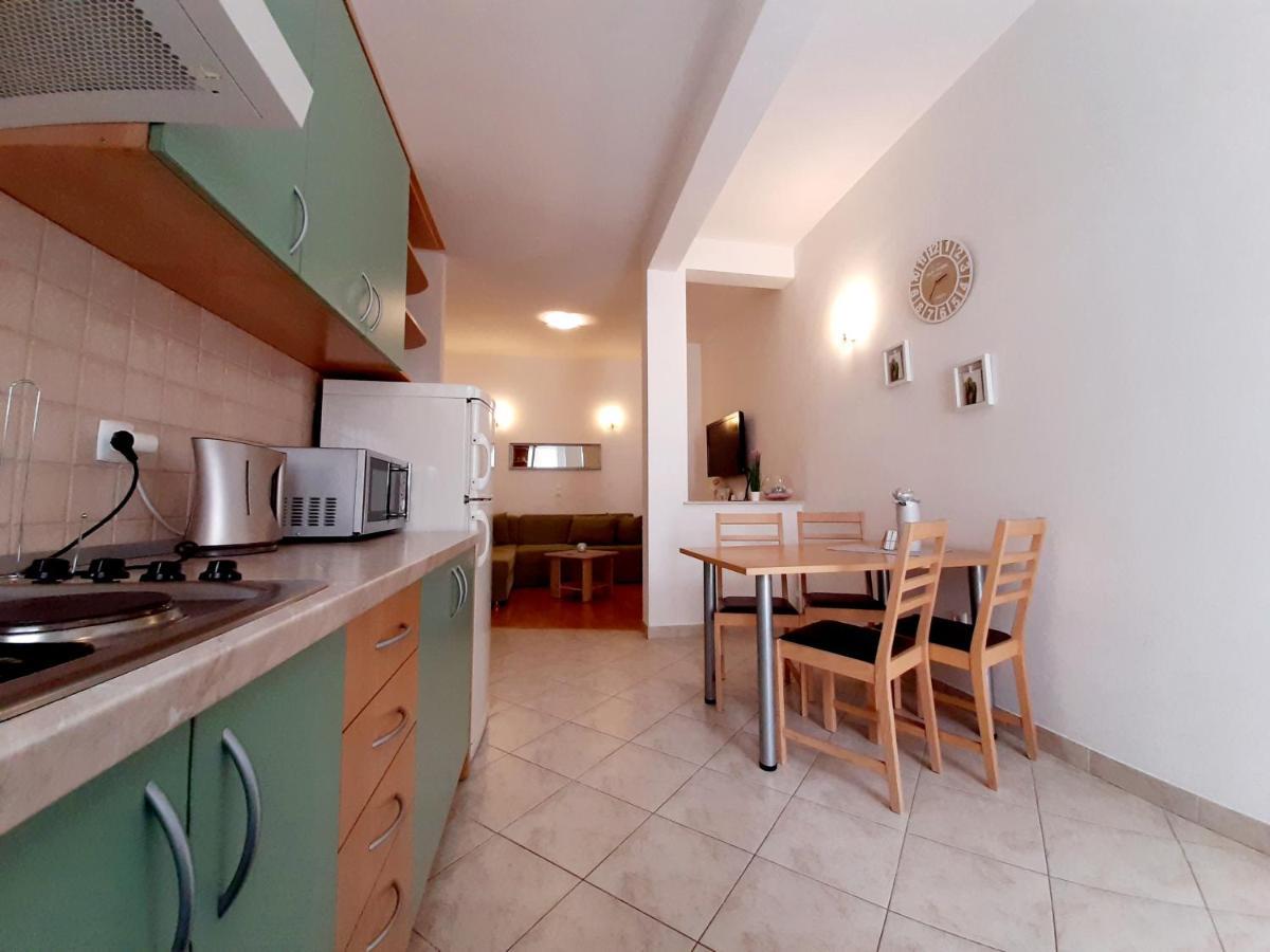 Apartments Akmadzic Makarska Buitenkant foto